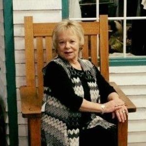 Meet your Posher, Fay